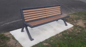 Banc en bois extérieur