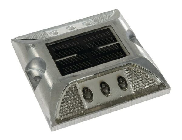 Photo d'un plot routier solaire DF en aluminium