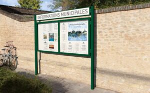 Photo d'une vitrine d'affichage extérieure alu "INFORMATIONS MUNICIPALES"