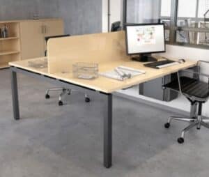Photo de bureaux collectifs aménagés dans un espace de travail collectif