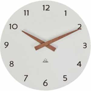 Photo d'une horloge milena Ø300 mm à fond blanc indiquant 10h10