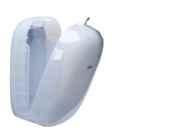 Photo d'un distributeur essuie-mains kostea en polycarbonate translucide ouvert