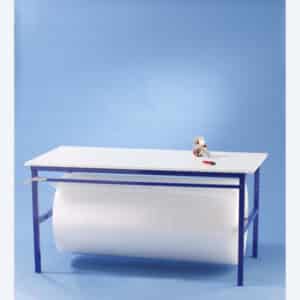 Photo d'une table simple d'emballage