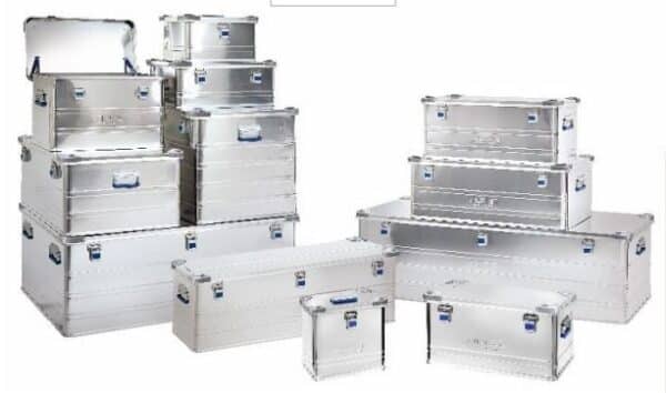 Photo d'un lot de malles en aluminium