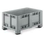 Photo d'une petite caisse palette 4 pieds plastique pleine