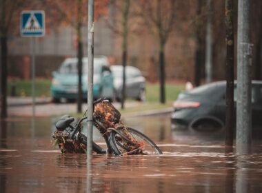 Vélo prit dans une inondation