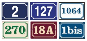 Illustration de 6 panneaux de numéro de maison 150 x 100mm de différentes couleurs et polices
